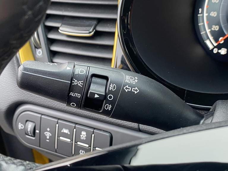 Kia Xceed thumbnail 80