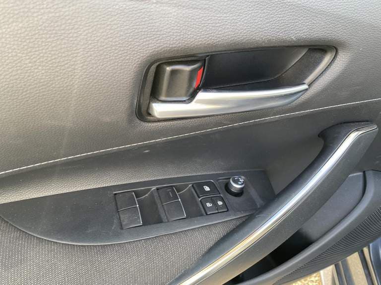 Toyota Corolla-touring-sports thumbnail 100