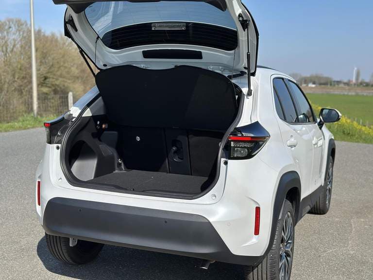 Toyota Yaris-cross thumbnail 20