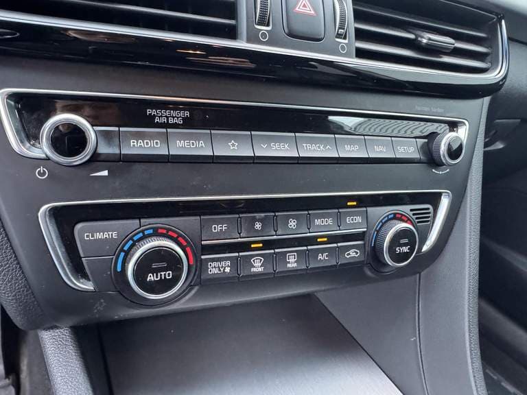 Kia Optima thumbnail 46