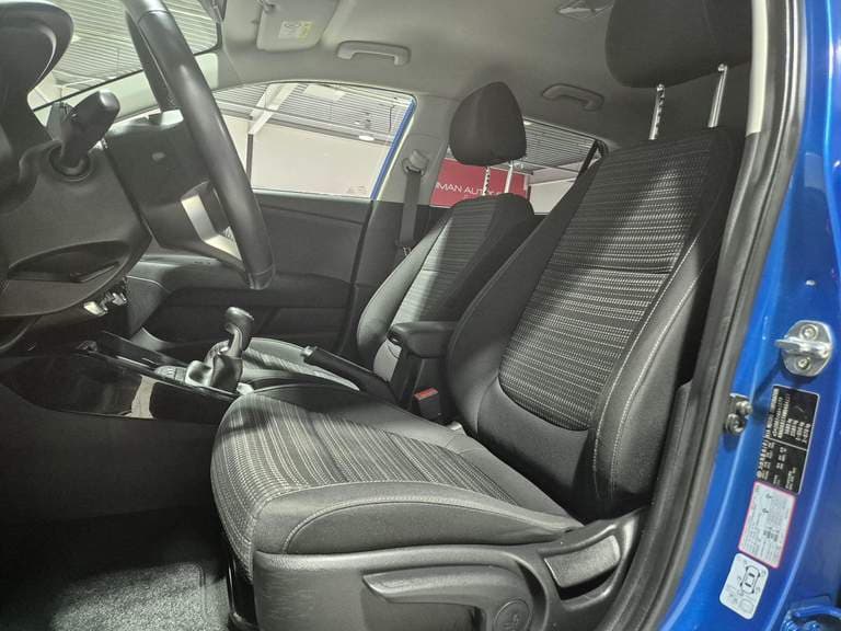 Kia Stonic thumbnail 65