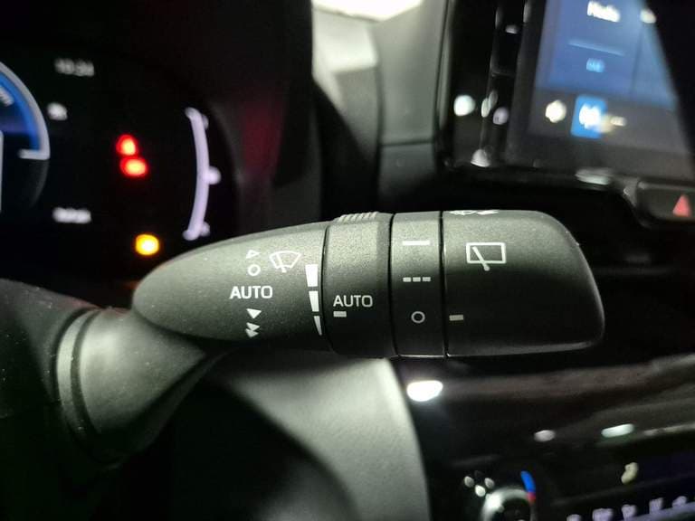 Toyota Yaris-cross thumbnail 60