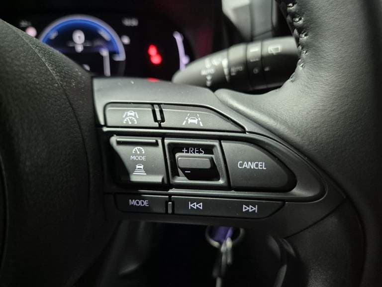 Toyota Yaris-cross thumbnail 62