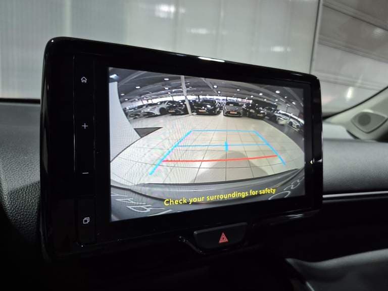 Toyota Yaris-cross thumbnail 68