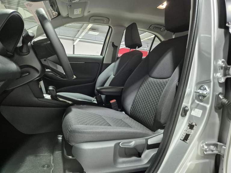 Toyota Yaris-cross thumbnail 69