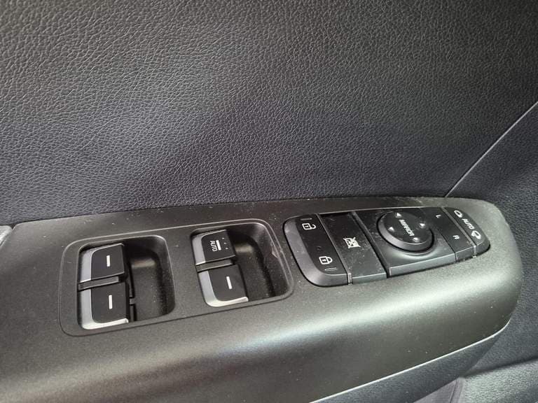 Kia Sportage thumbnail 56