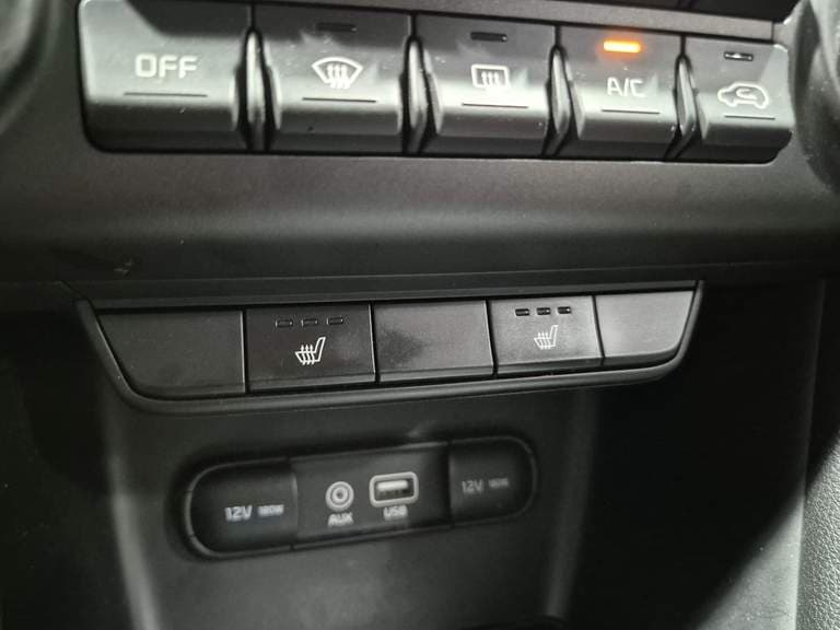 Kia Sportage thumbnail 44