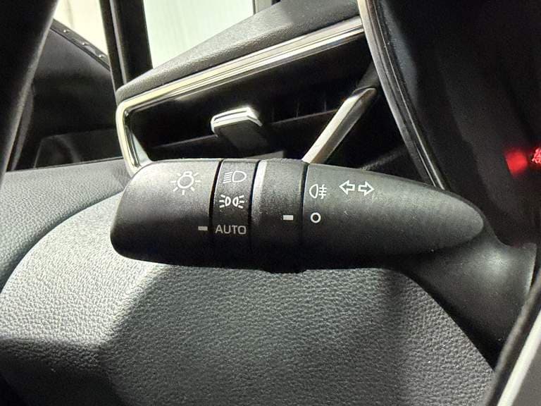 Toyota Corolla-touring-sports thumbnail 47