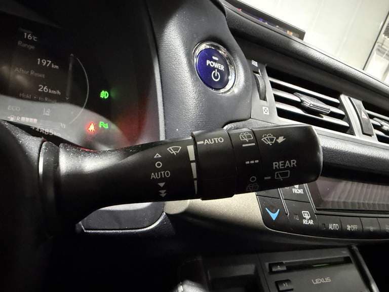 Lexus Ct thumbnail 52