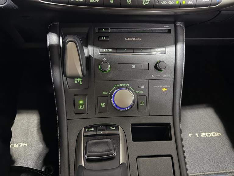 Lexus Ct thumbnail 59