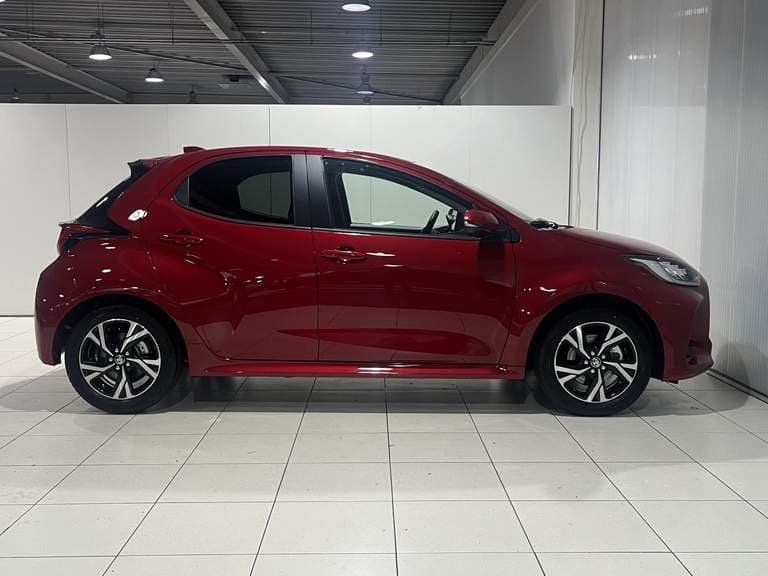 Toyota Yaris thumbnail 40