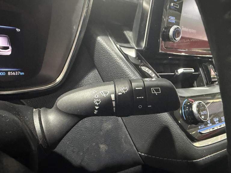 Toyota Corolla-touring-sports thumbnail 45