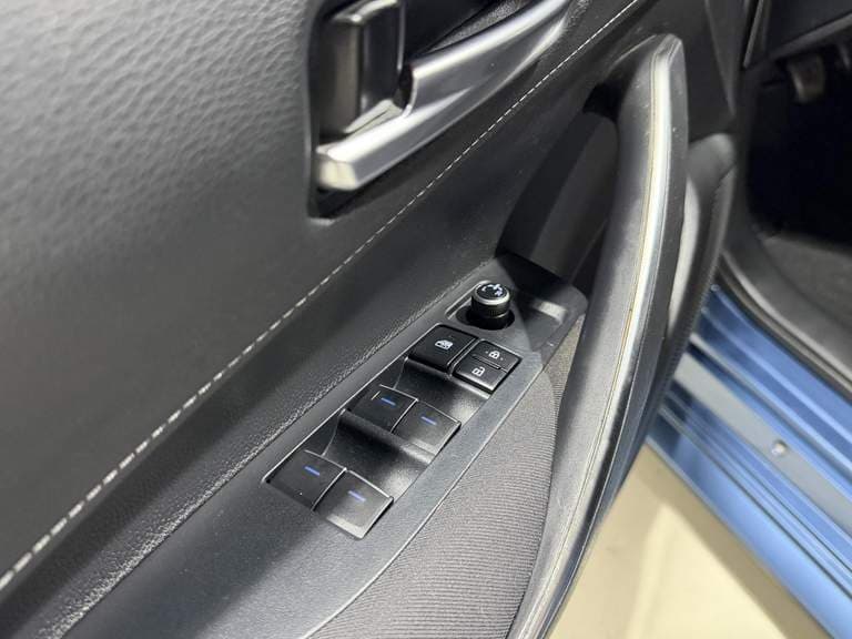 Toyota Corolla-touring-sports thumbnail 60