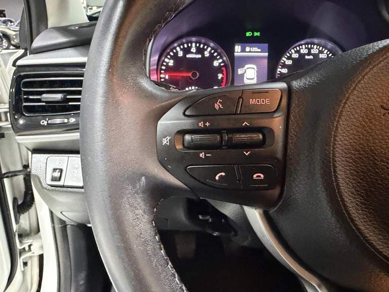 Kia Stonic thumbnail 35