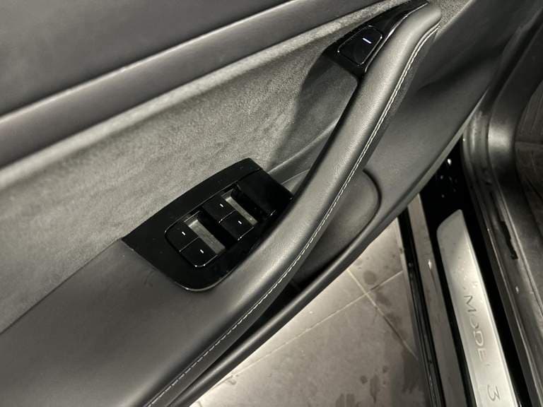 Tesla Model-3 thumbnail 42