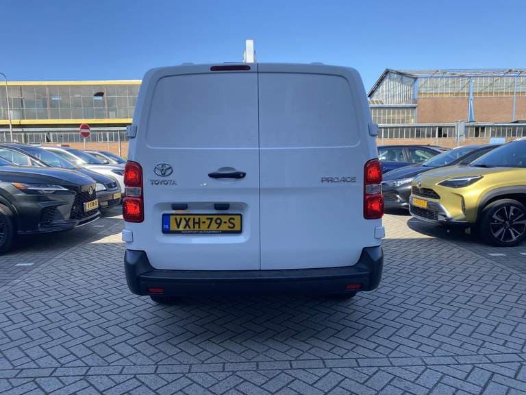 Toyota Proace thumbnail 32