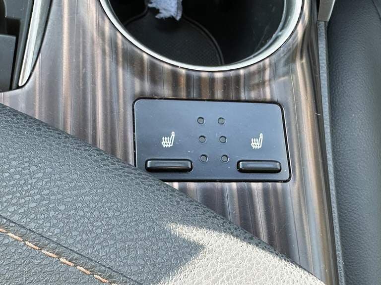 Toyota Camry thumbnail 59