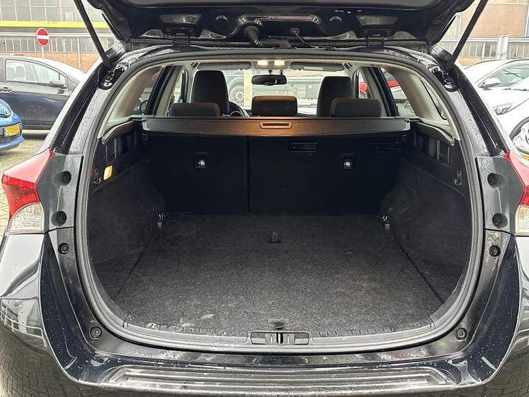 Toyota Auris thumbnail 62