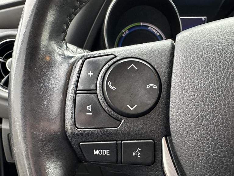 Toyota Auris thumbnail 43