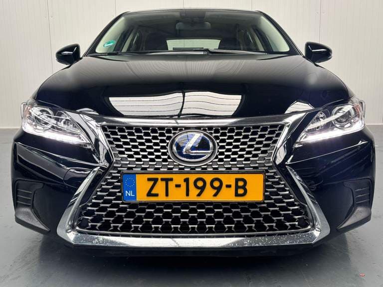 Lexus Ct thumbnail 37