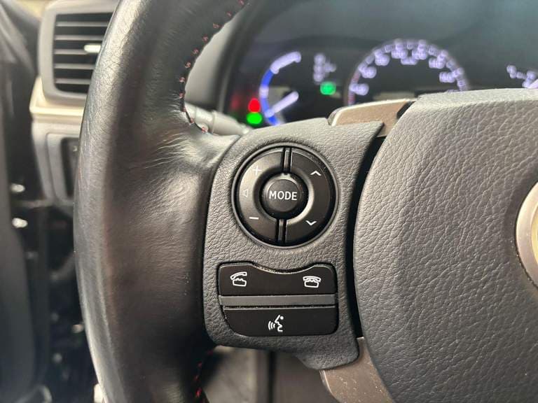 Lexus Ct thumbnail 26