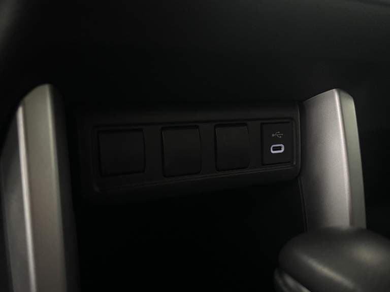 Toyota Corolla-cross thumbnail 45