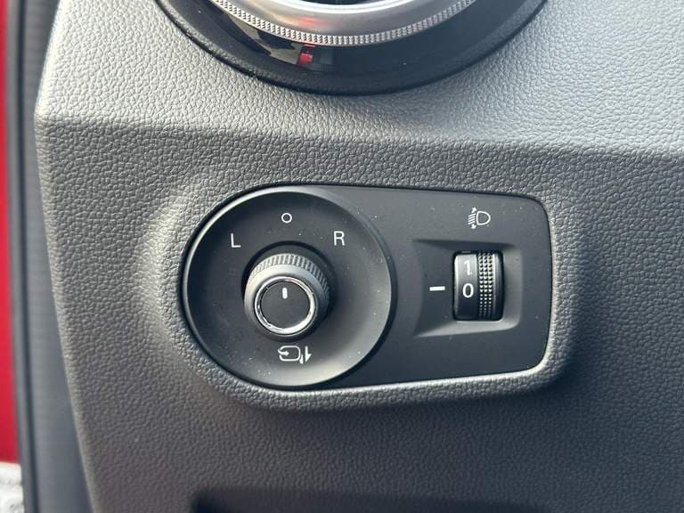 Mg Zs-ev thumbnail 40