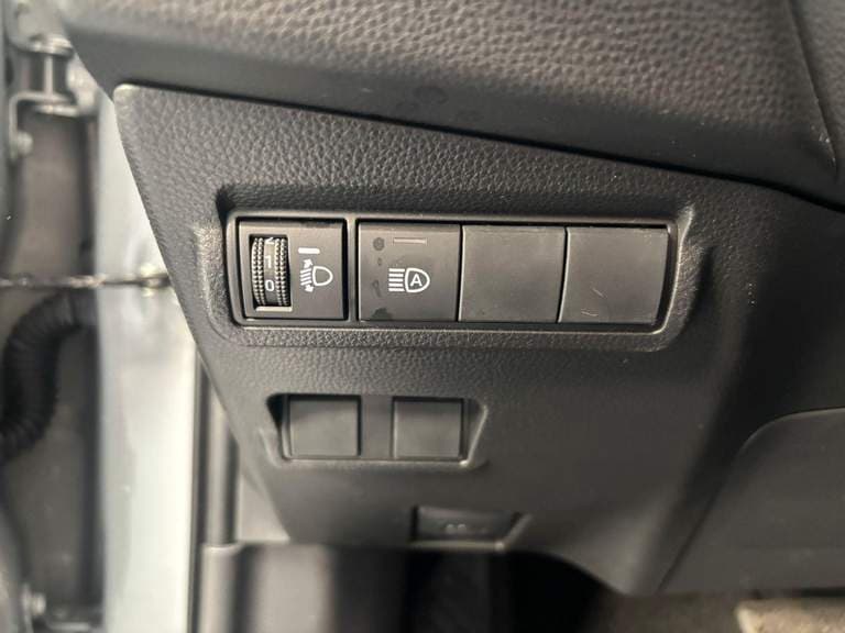 Toyota Corolla-cross thumbnail 37