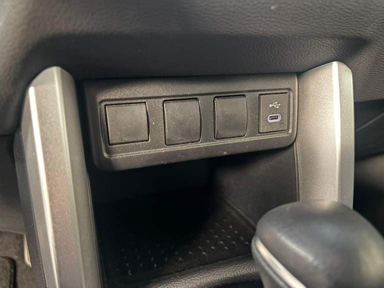 Toyota Corolla-cross thumbnail 43