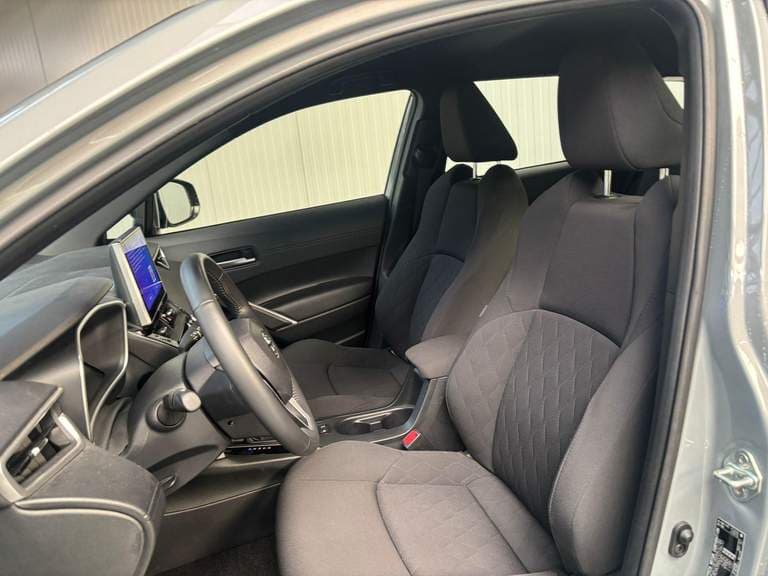 Toyota Corolla-cross thumbnail 28