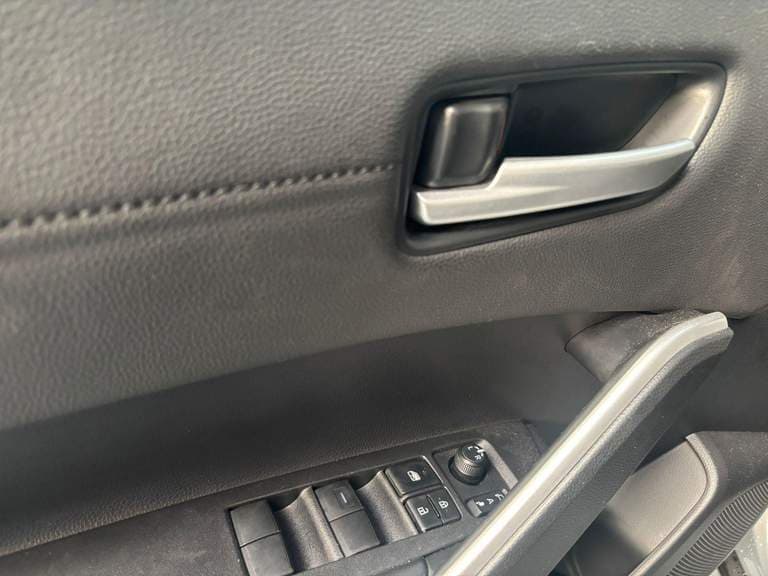 Toyota Corolla-cross thumbnail 30