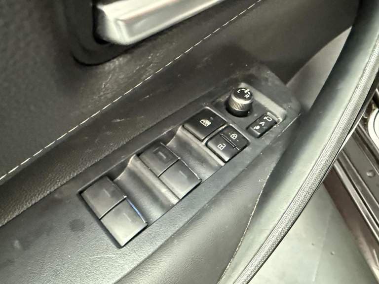 Toyota Corolla-touring-sports thumbnail 24