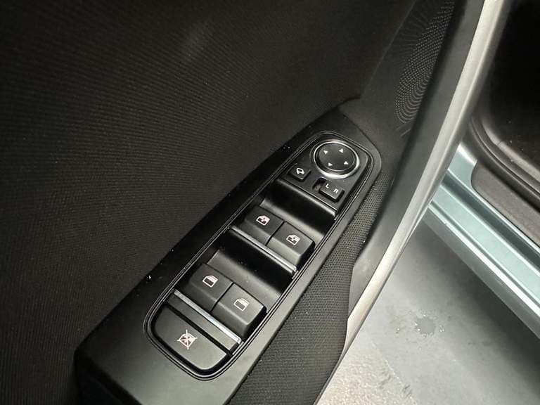 Kia Ceed thumbnail 31