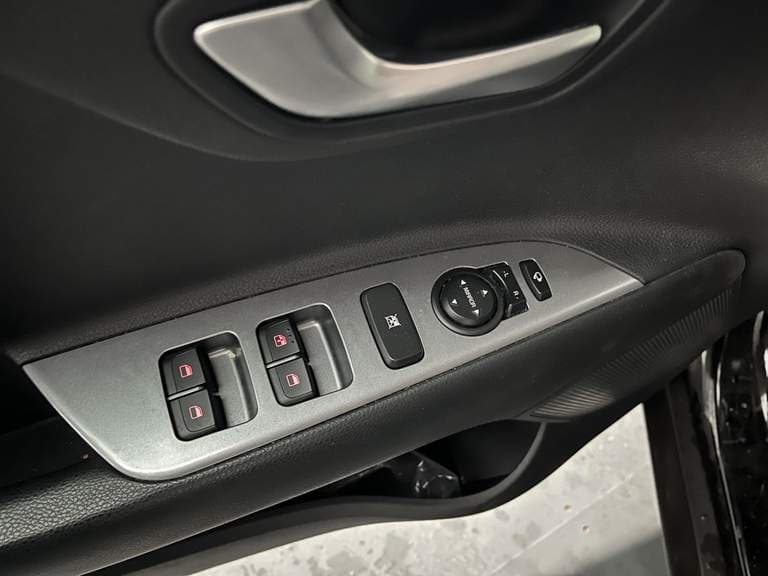 Kia Stonic thumbnail 30