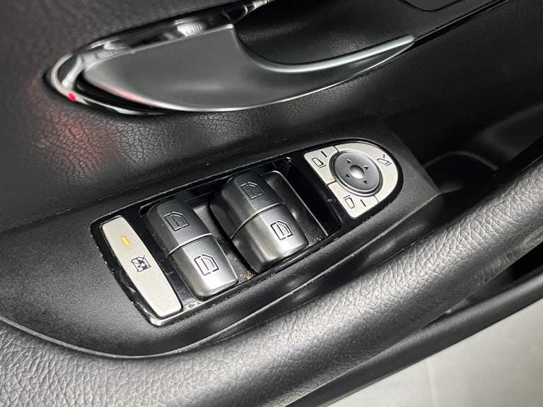 Mercedes-benz E-klasse thumbnail 32