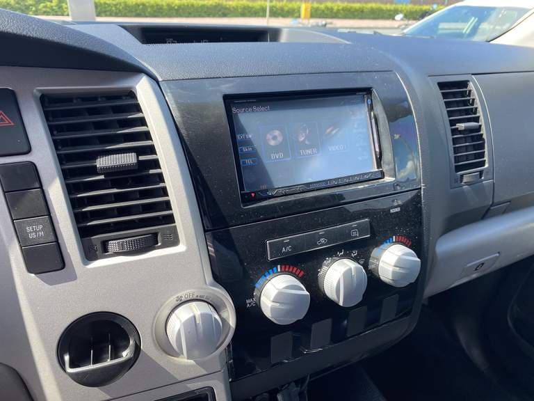 Toyota Tundra thumbnail 35