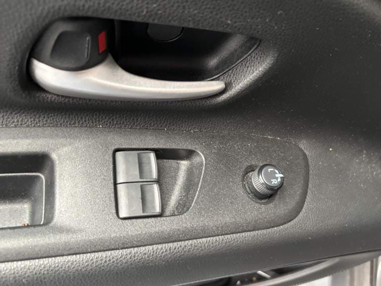 Toyota Aygo thumbnail 38