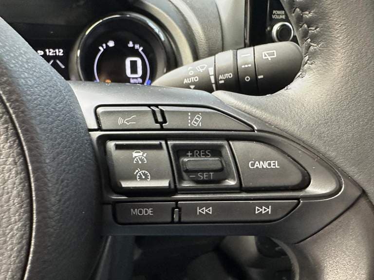 Toyota Yaris thumbnail 39