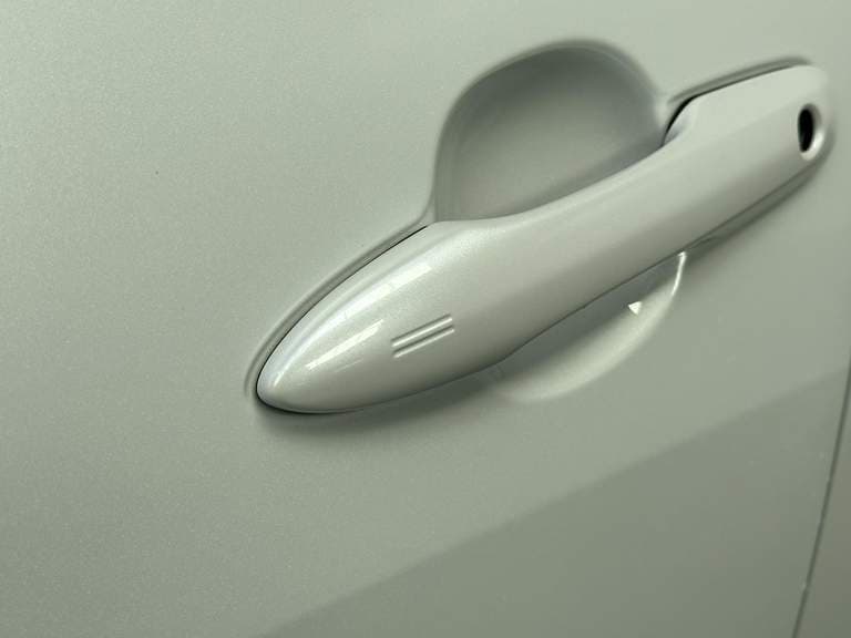 Toyota Yaris thumbnail 57