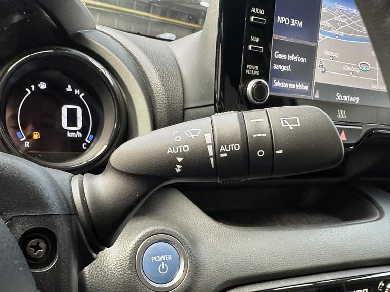 Toyota Yaris thumbnail 35