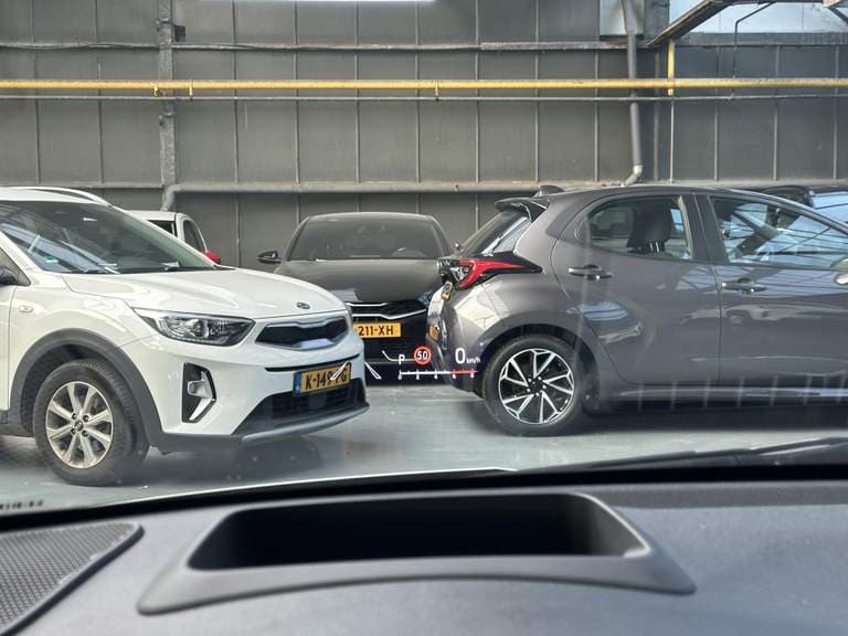 Toyota Yaris thumbnail 37