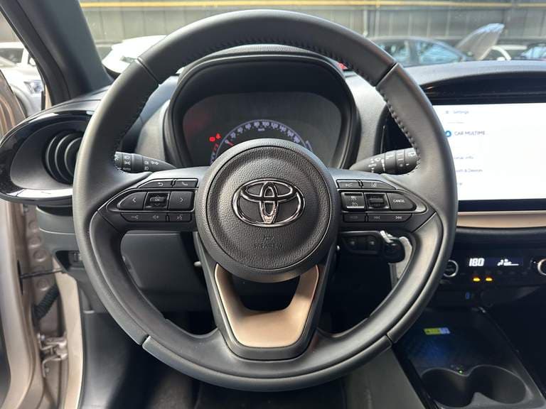 Toyota Aygo thumbnail 36