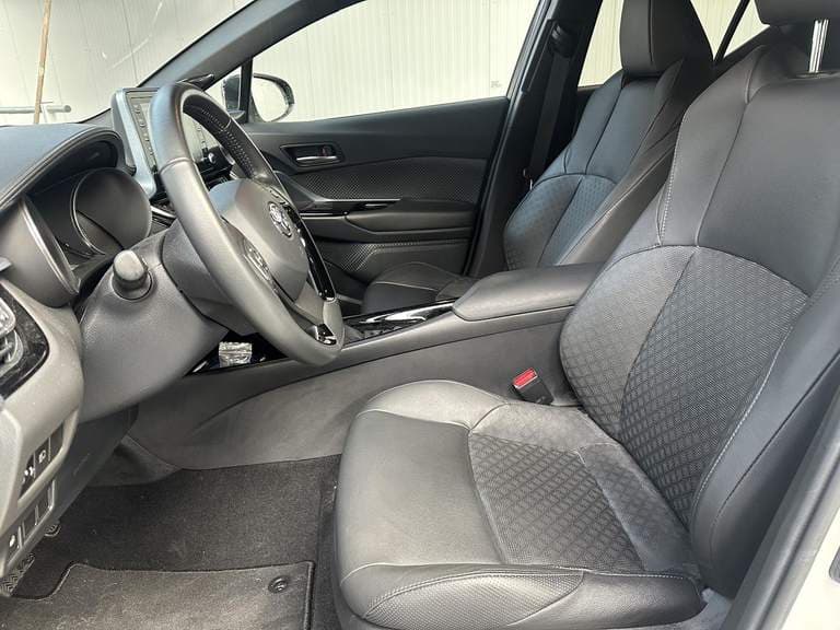 Toyota C-hr thumbnail 31