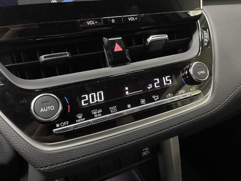 Toyota Corolla-cross thumbnail 46