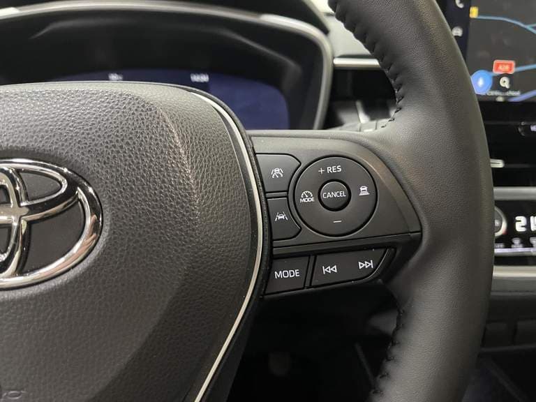 Toyota Corolla-cross thumbnail 51