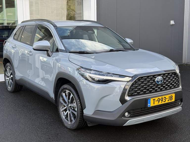 Toyota Corolla-cross thumbnail 31