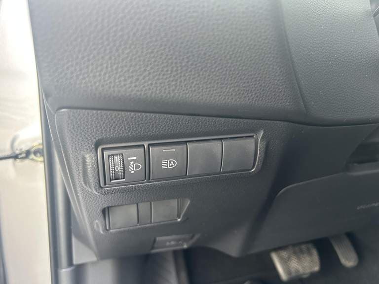 Toyota Corolla-cross thumbnail 41