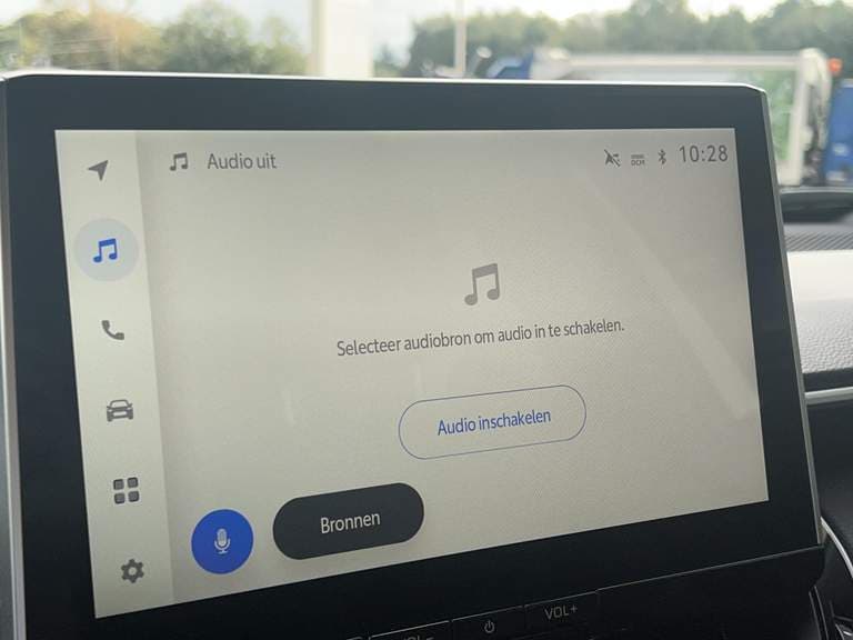 Toyota Corolla-cross thumbnail 42