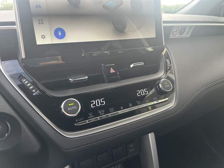 Toyota Corolla-cross thumbnail 44