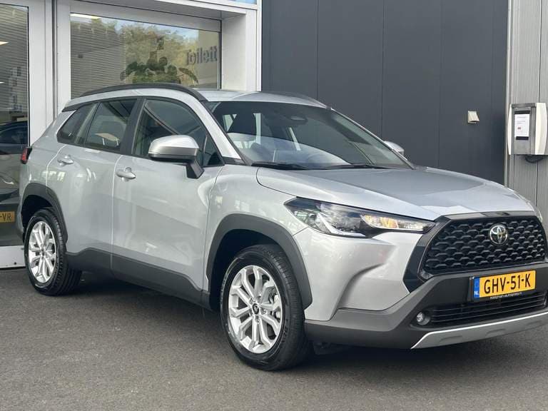 Toyota Corolla-cross thumbnail 26